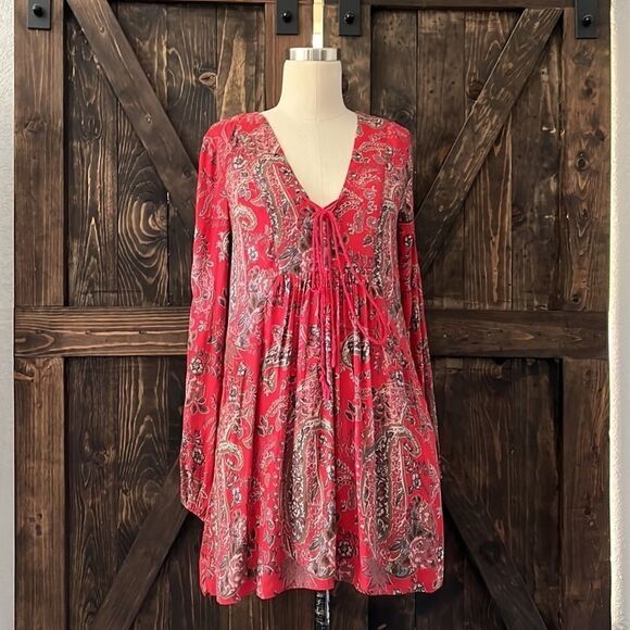 Free People Rain or Shine Printed Dress in Poppy Combo w/pockets - Picture 3 of 11